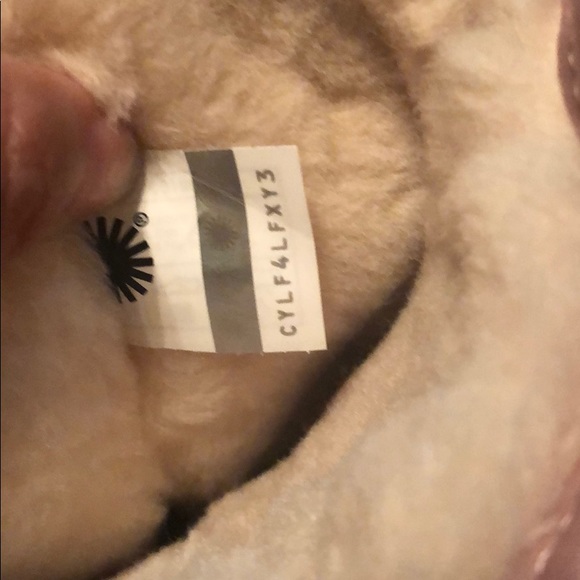 Authentic Uggs - Picture 7 of 7